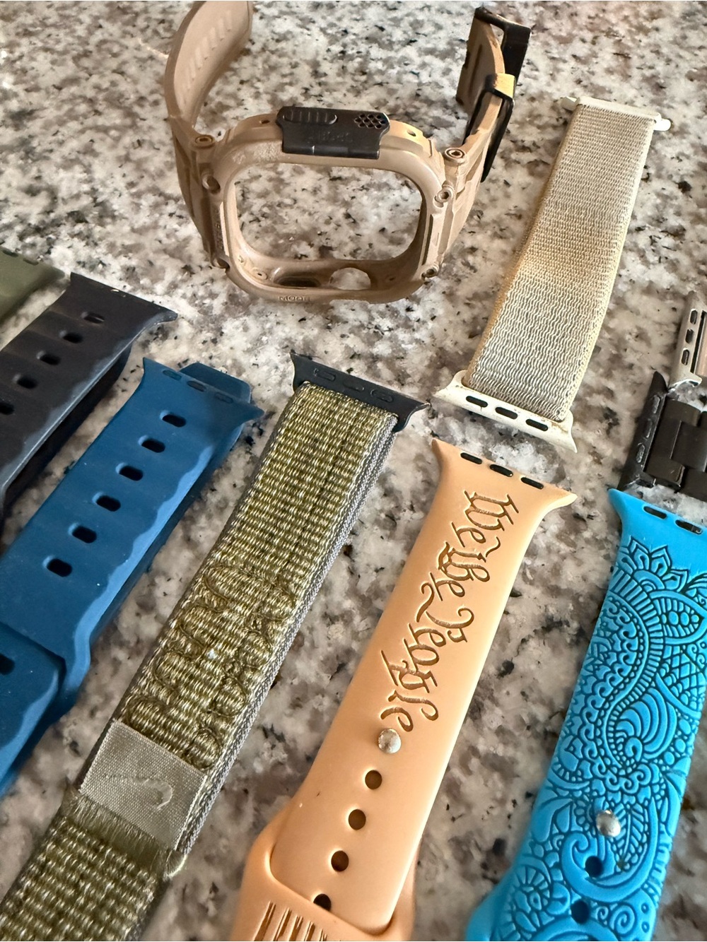 Apple Watch Ultra Bluetooth + 5g with Charger and 21 Bands - Picture 7 of 7